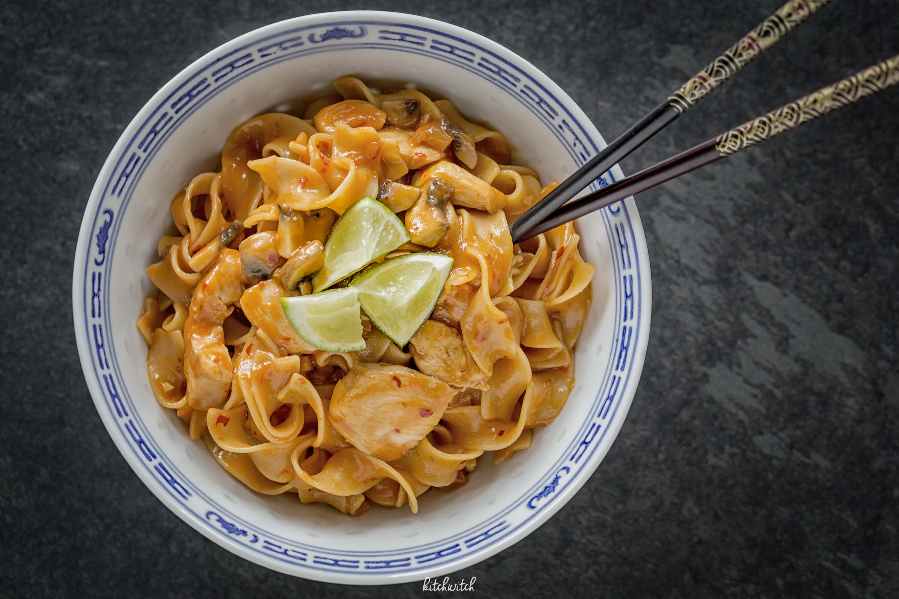 Sweet-Sour Pasta mit Poulet - Kitchwitch